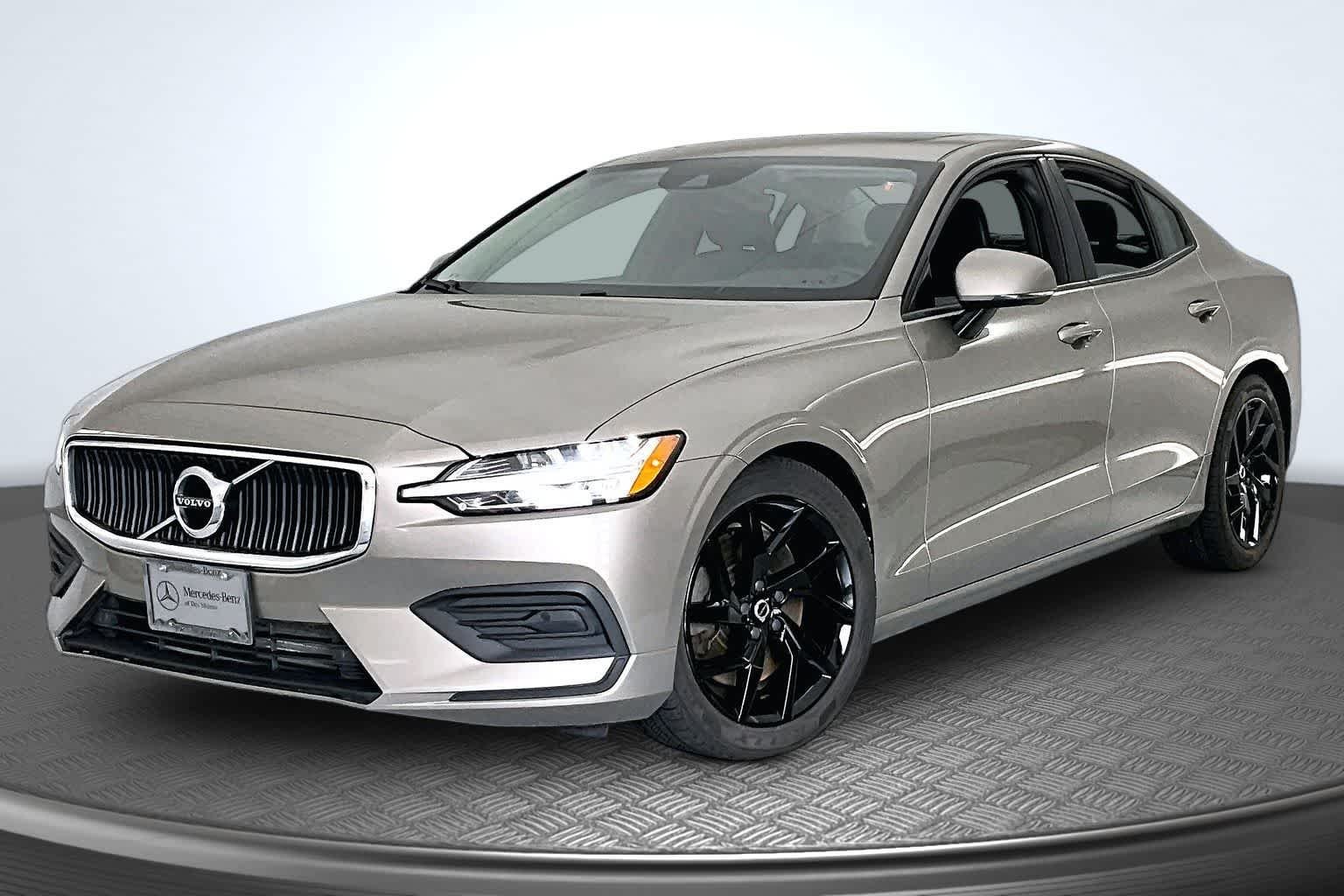 2020 Volvo S60 T6 Momentum AWD's photo