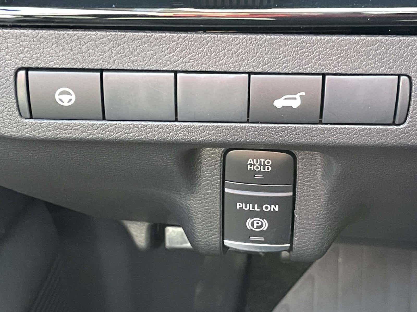 New 2027 Super Black Nissan SL image 29