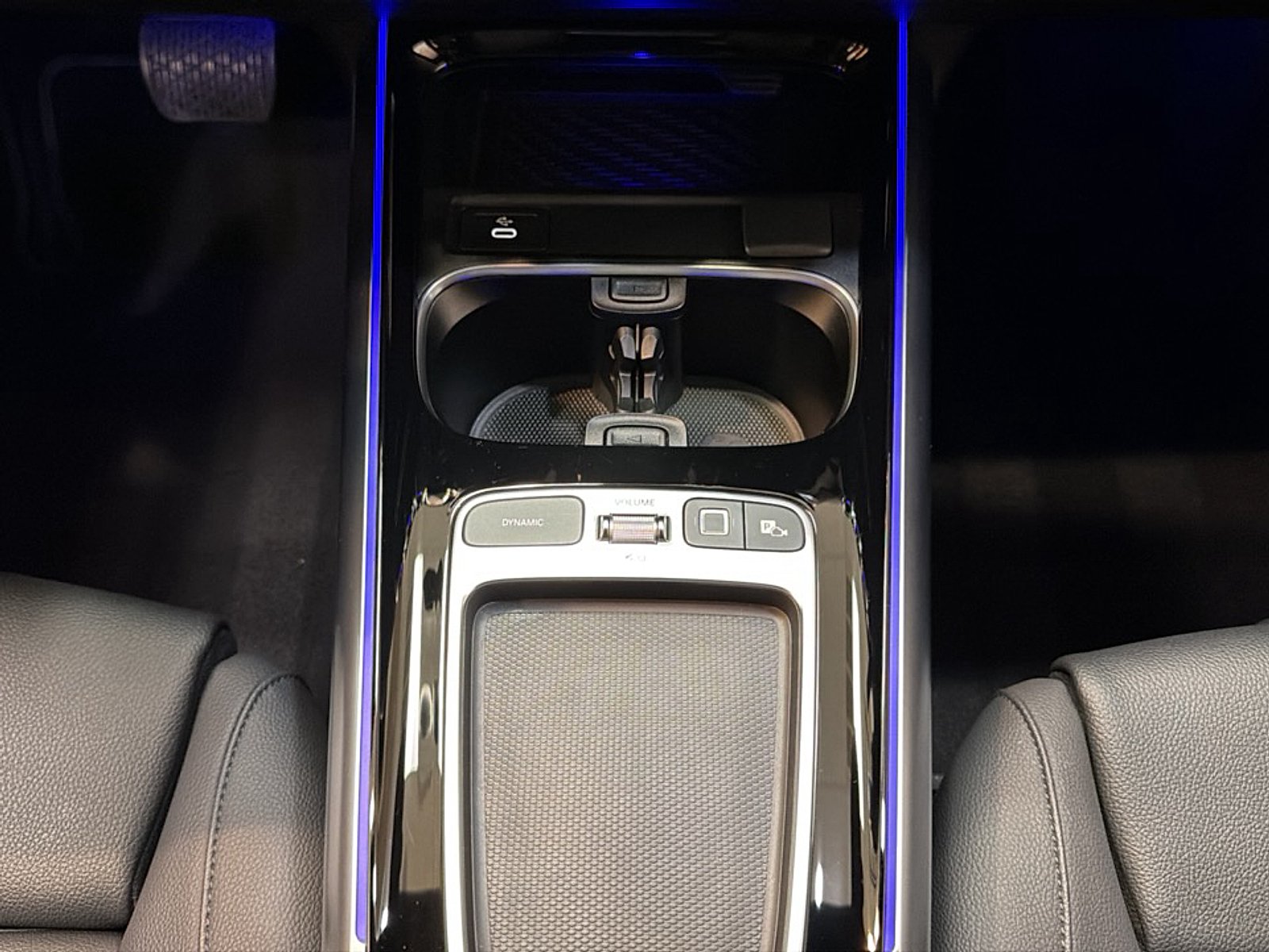 Used 2025 Night Black Mercedes-Benz 4MATIC® image 16