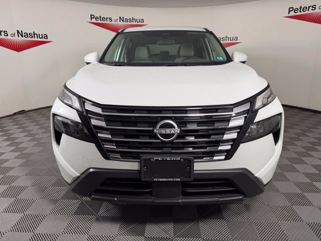 Certified Used 2025 White Pearl Nissan SV image 2