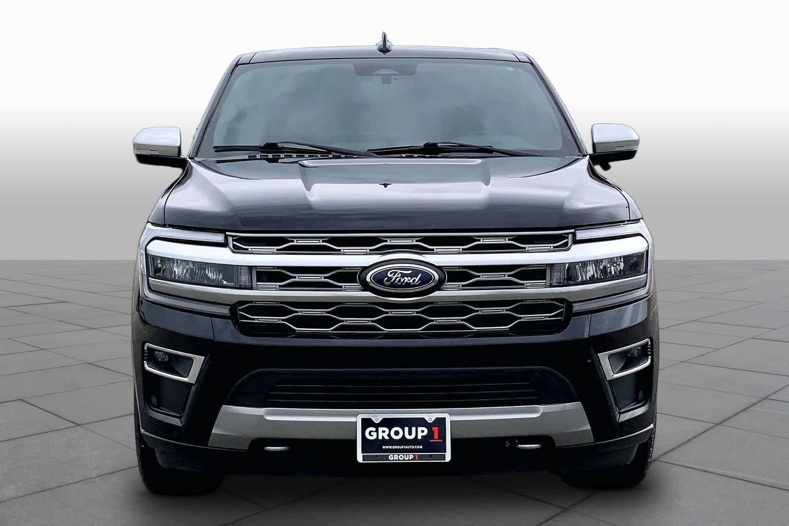 Used 2023 Agate Black Ford Platinum image 4