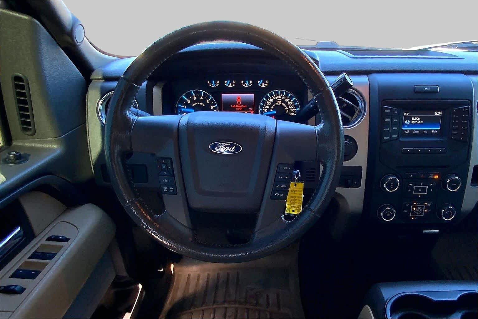Used 2014 Oxford White Ford XLT image 6