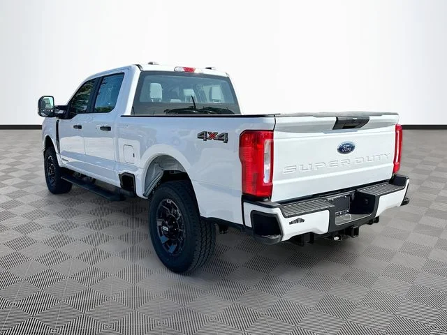 New 2026 Oxford White Ford XL image 4