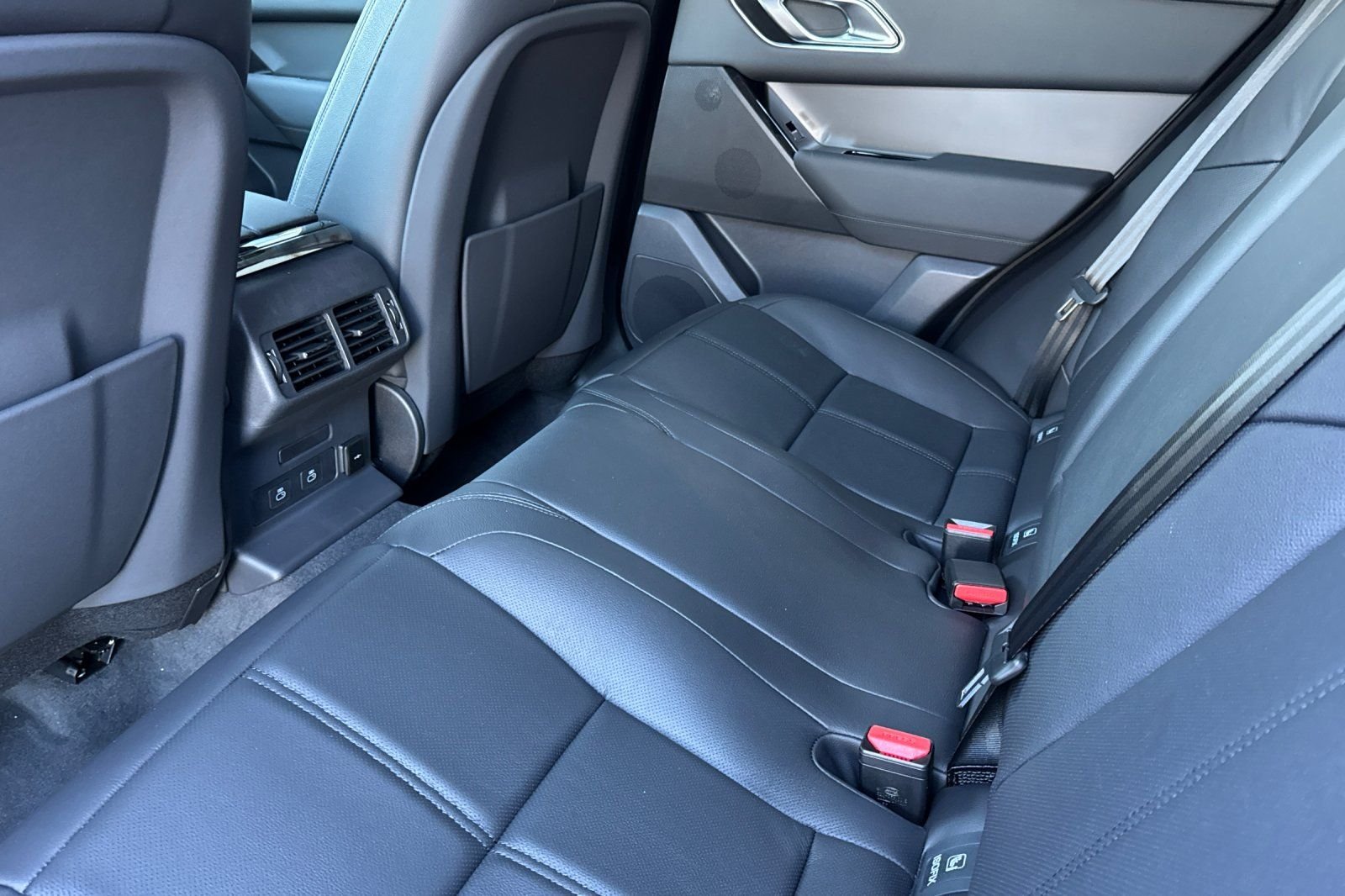 New 2026 Zadar Grey Land Rover S image 12