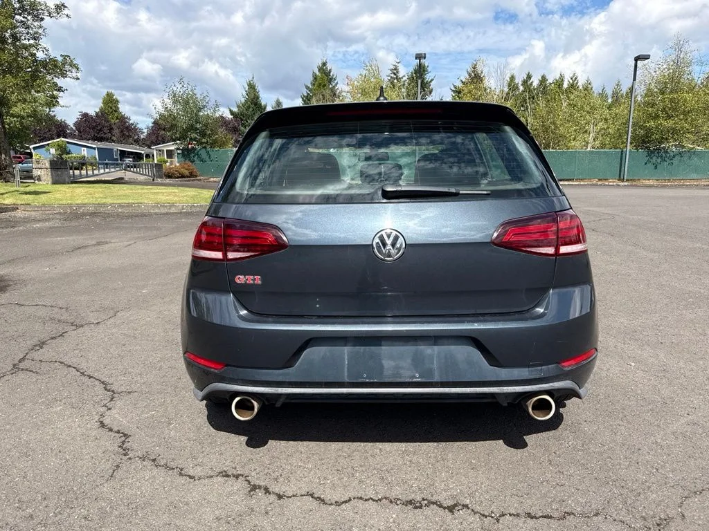 Used 2019 Night Blue Metallic Volkswagen 2.0T SE image 6