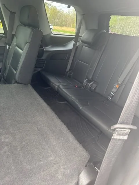 Used 2019 White GMC SLT image 27