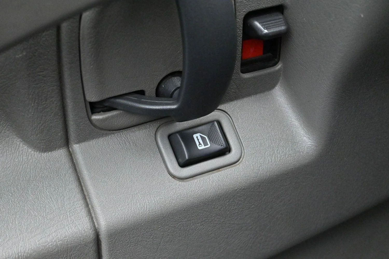 Used 2024 Summit White GMC Work Van image 11