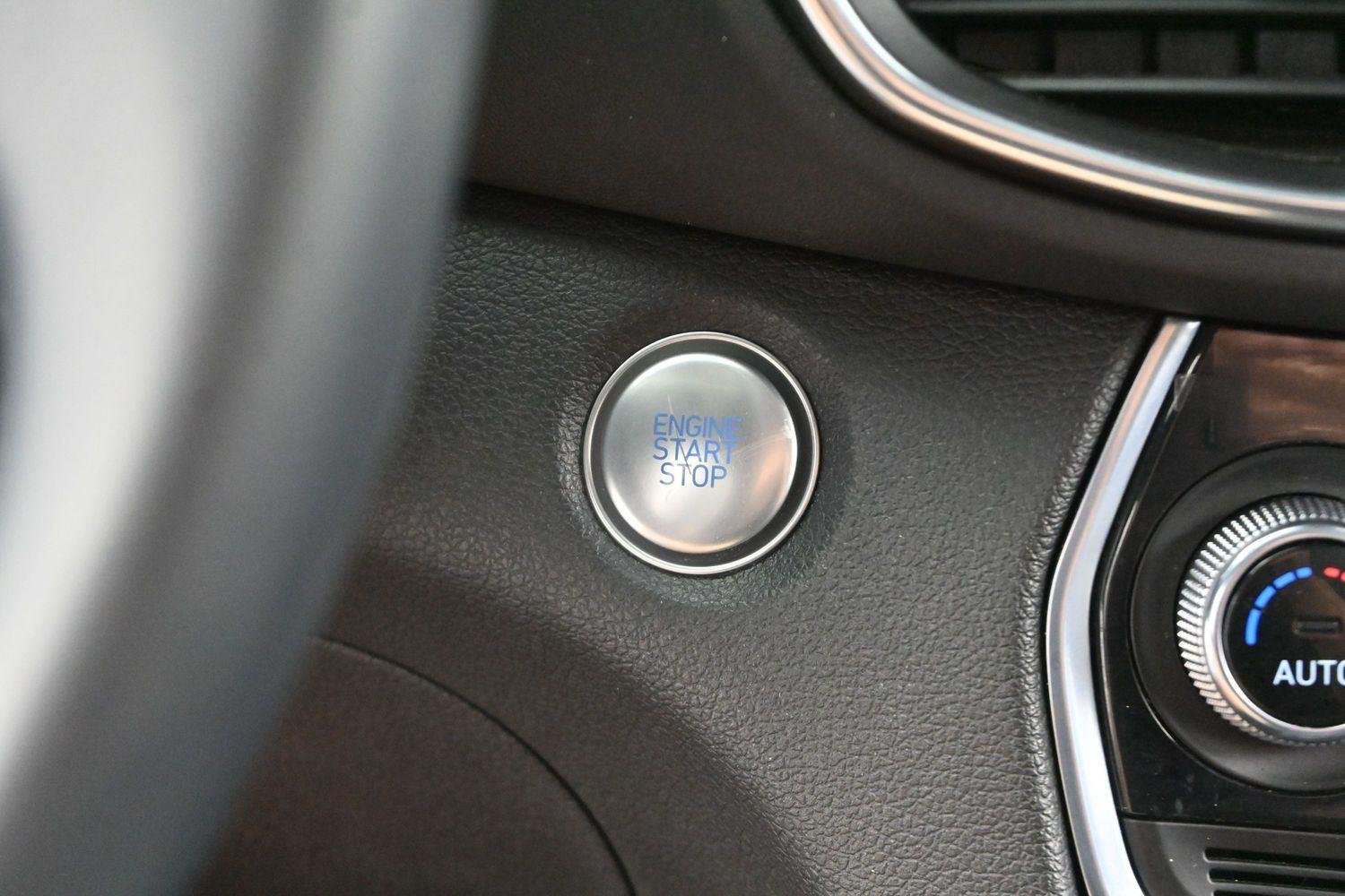 Used 2020 Twilight Black Hyundai SEL image 25