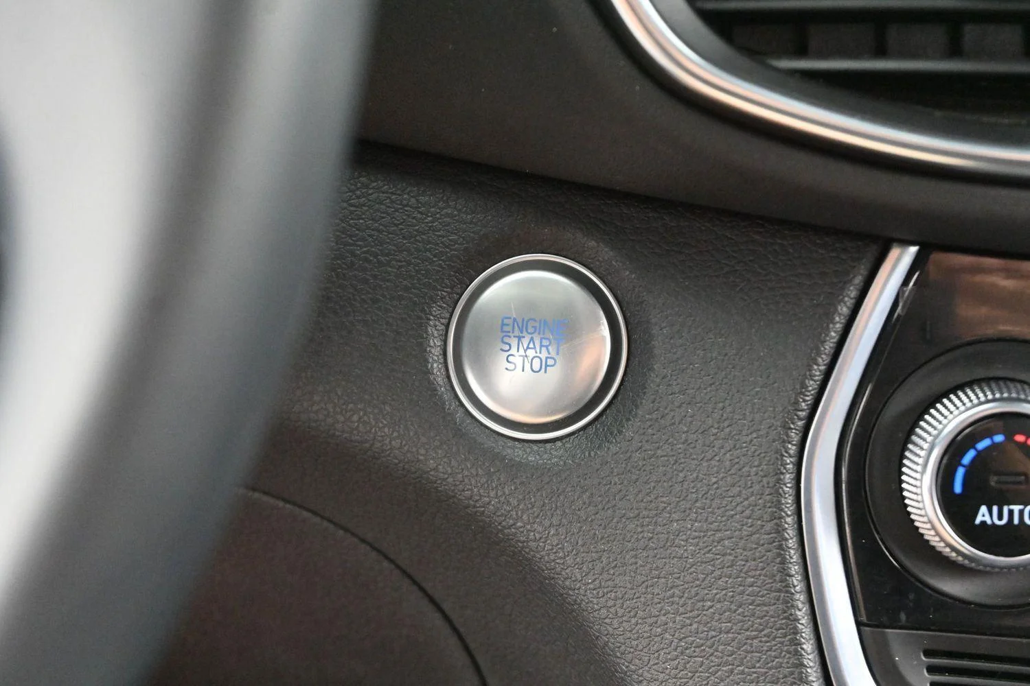 Used 2020 Twilight Black Hyundai SEL image 25
