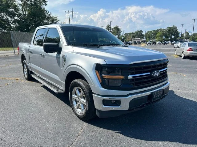 Used 2024 Silver Ford XLT image 6