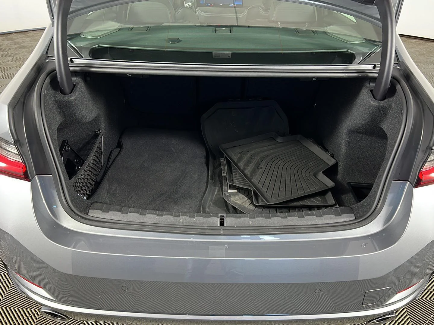 Used 2023 Skyscraper Grey Metallic BMW 330i xDrive image 24