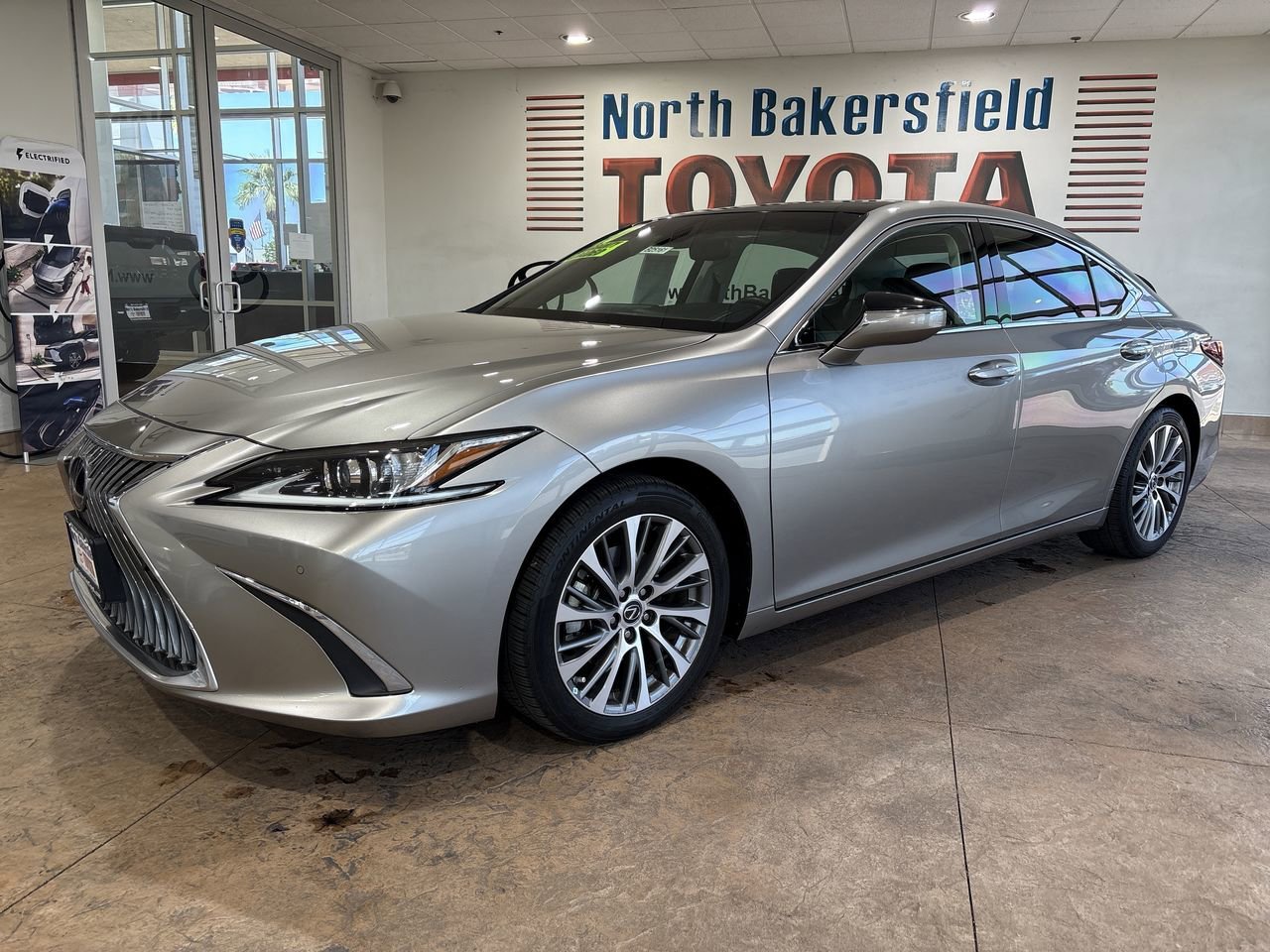 2020 Lexus ES 350 350's photo