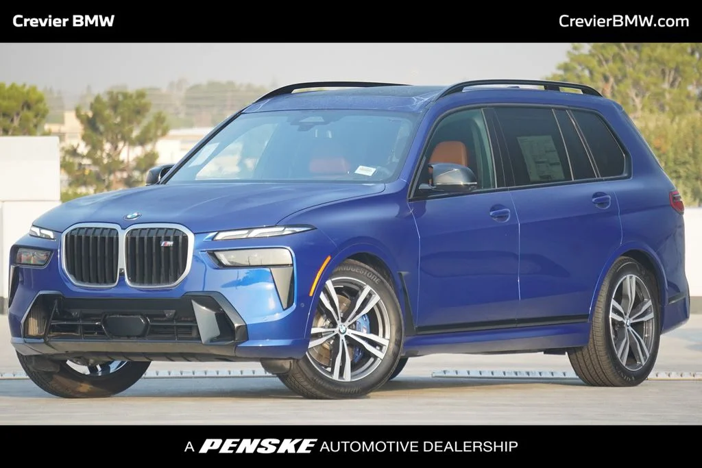2025 BMW X7 M60i's photo