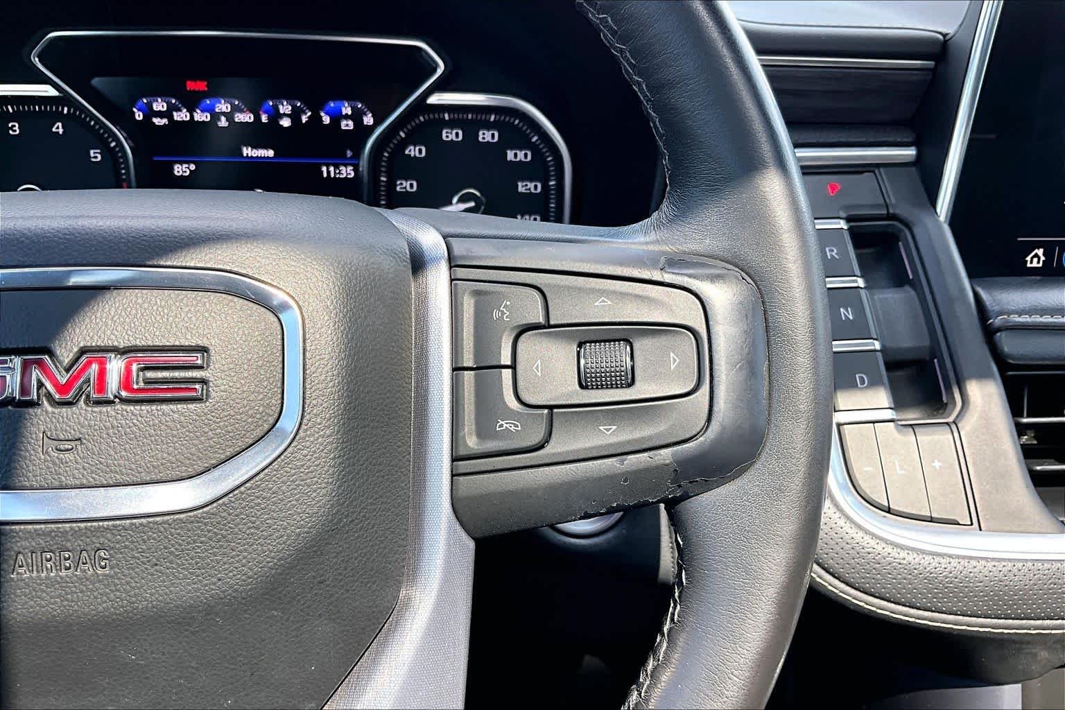 Used 2021 Onyx Black GMC SLT image 25