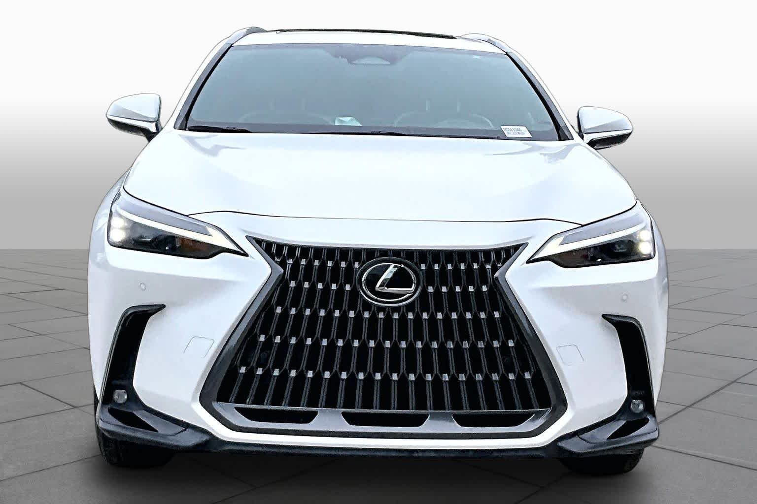 Used 2024 Eminent White Pearl Lexus Premium image 4