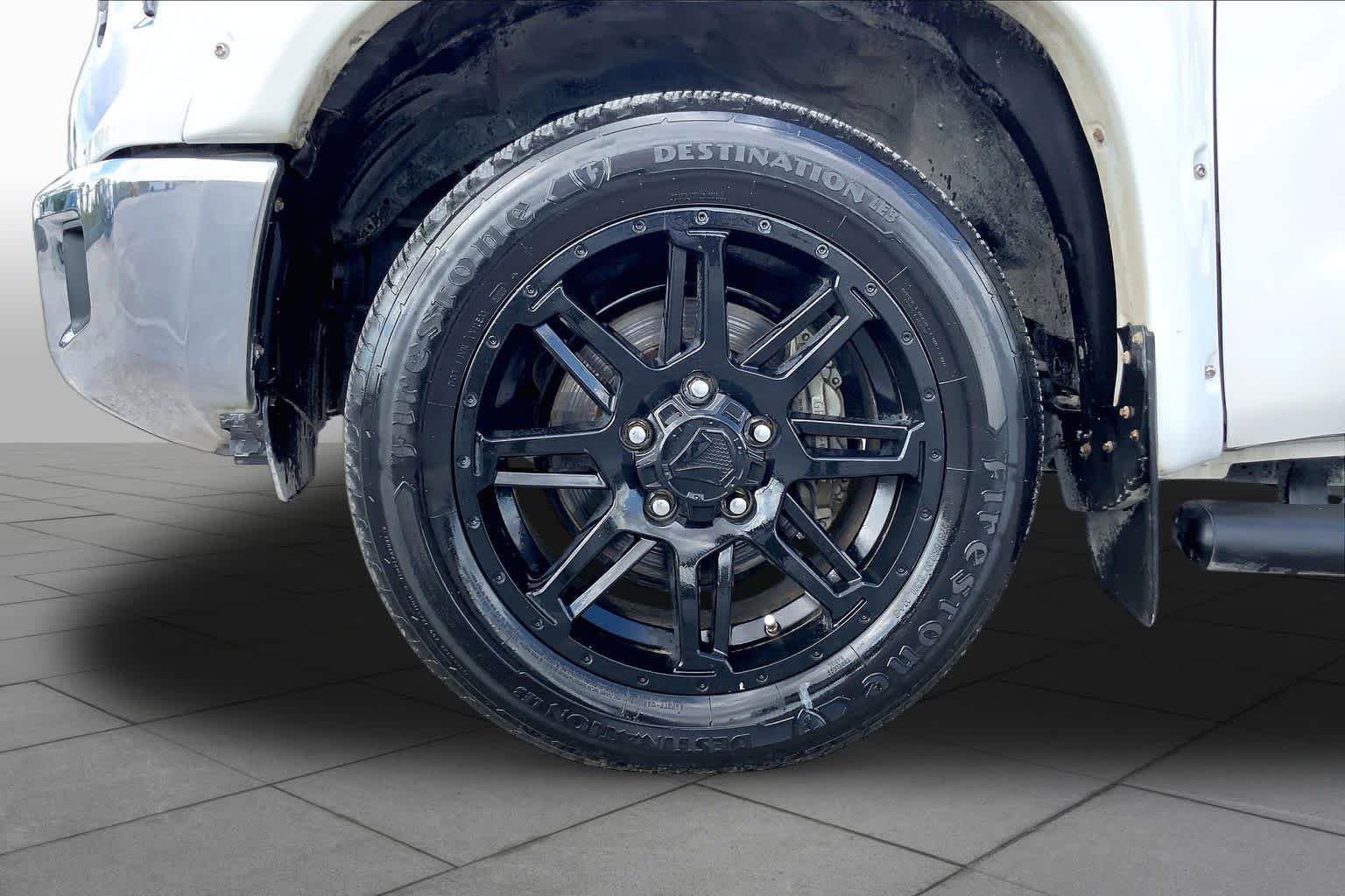 Used 2020 Super White Toyota SR5 image 11