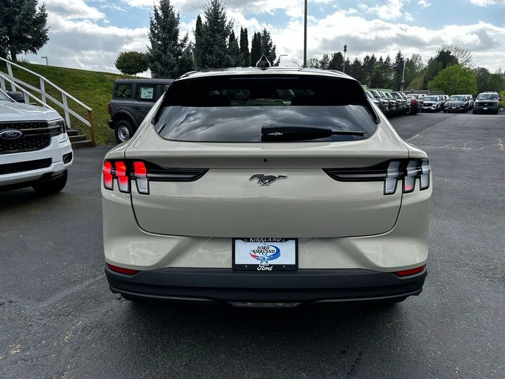 New 2026 Desert Sand Ford Premium image 8