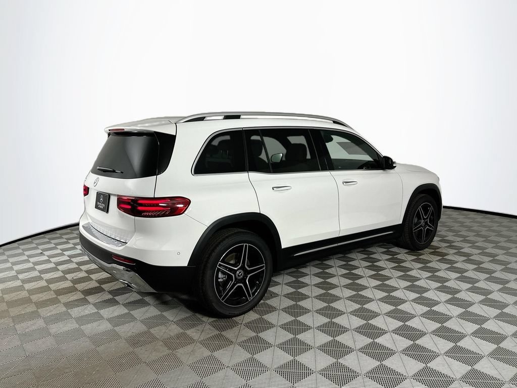 New 2026 Polar White Mercedes-Benz GLB 250 image 37