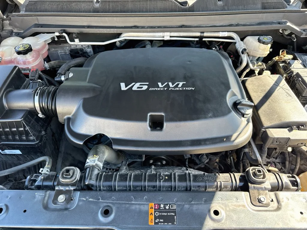 Used 2019 Gray Chevrolet LT image 35