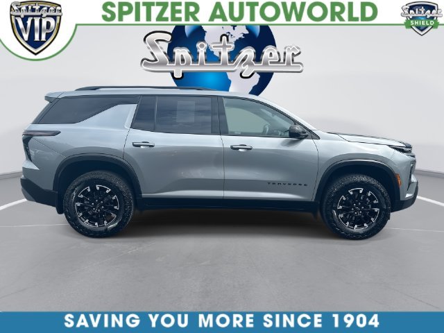 2025 Chevrolet Traverse Z71 - Photo 12
