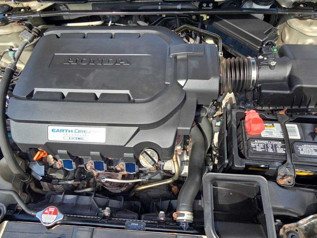 Used 2015 Beige Honda EX-L image 38
