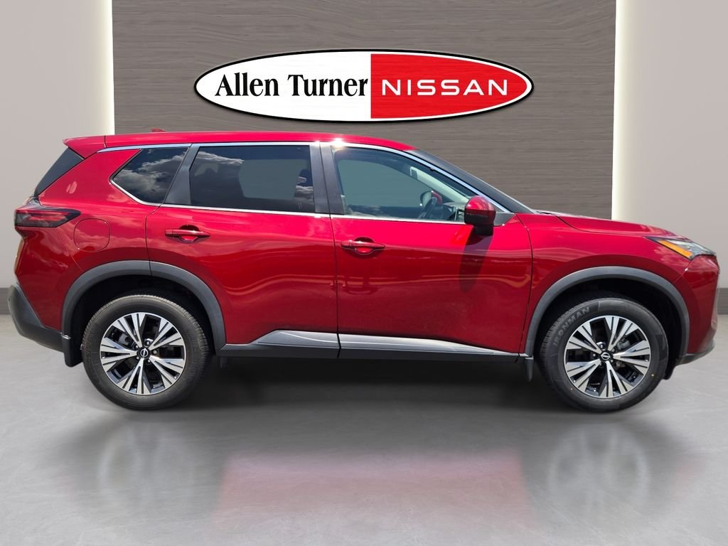 Used 2022 Red Nissan SV image 6