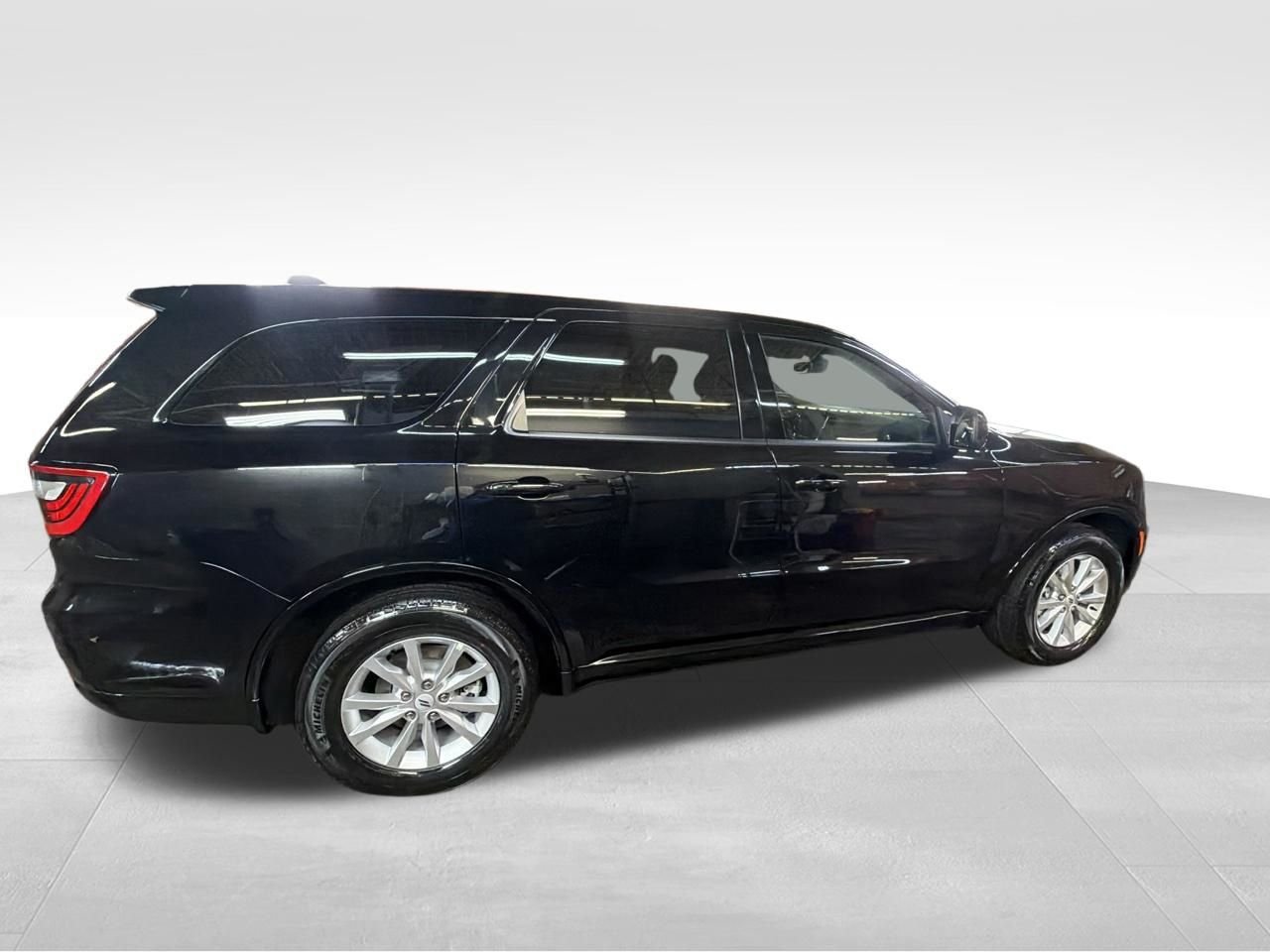 New 2026 Diamond Black Clear-Coat Exterior Paint Dodge GT image 6