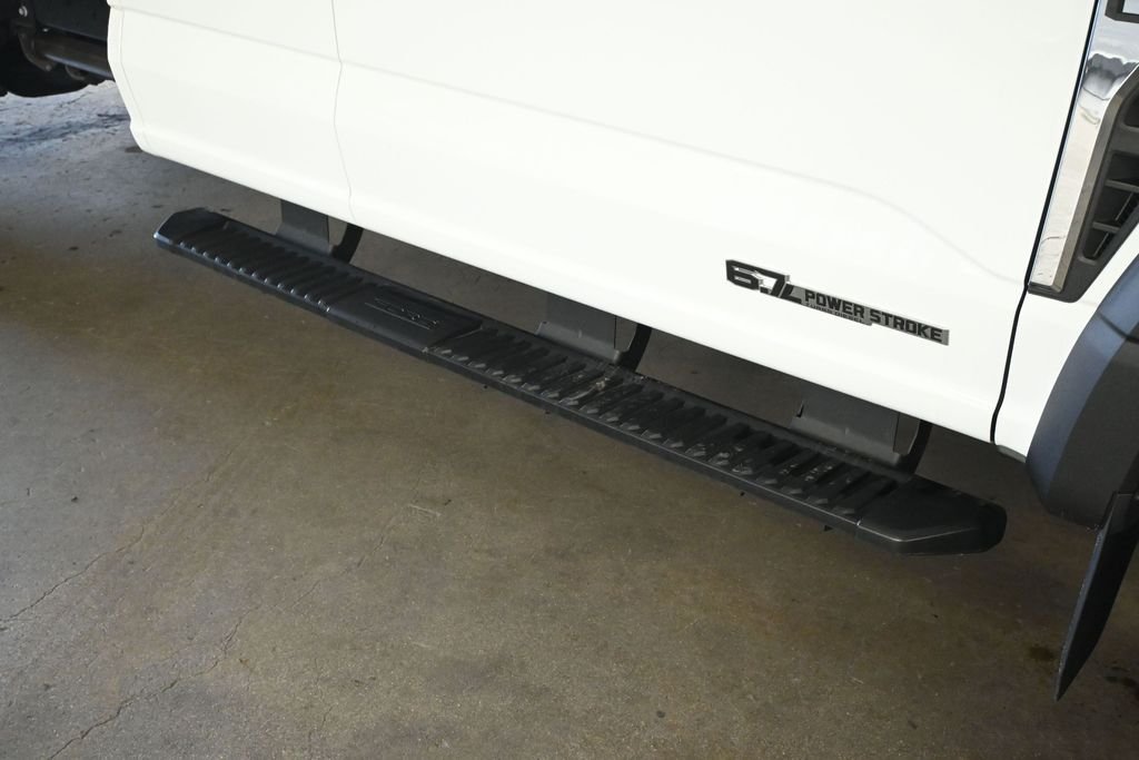 New 2026 Oxford White Ford XL image 24