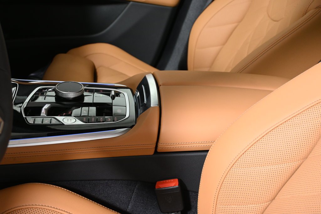 New 2026 Gray Metallic BMW xDrive50e image 24