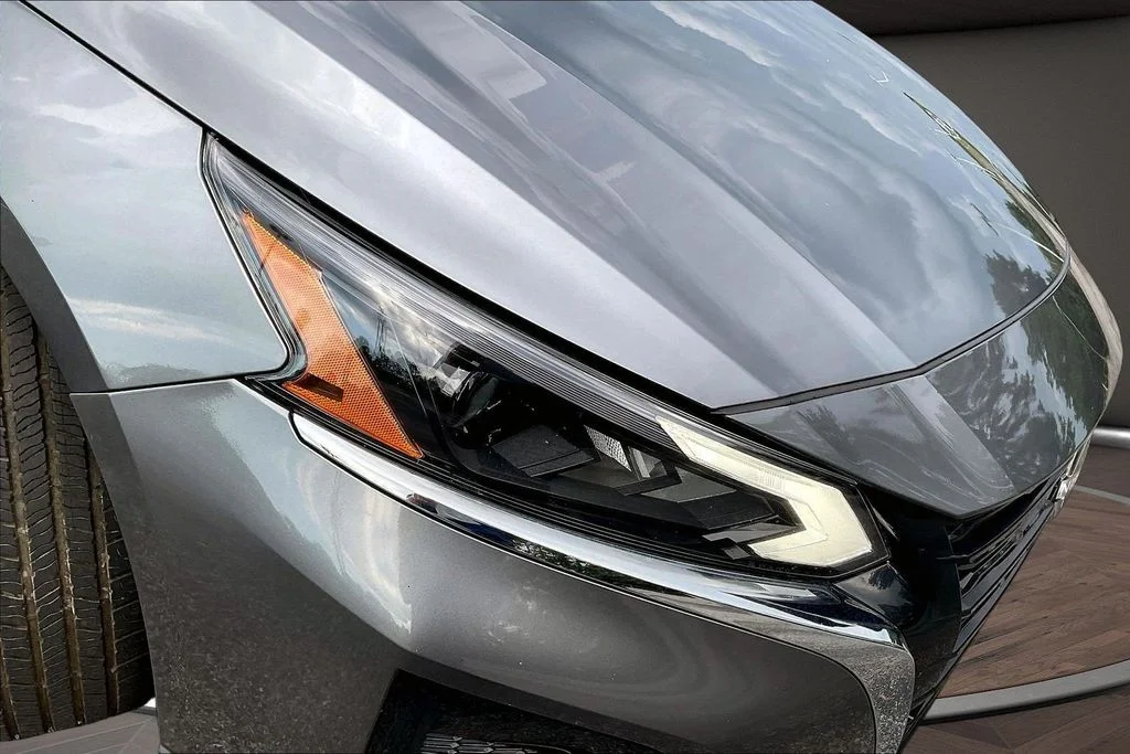 Used 2024 Gray Nissan 2.5 SV image 35