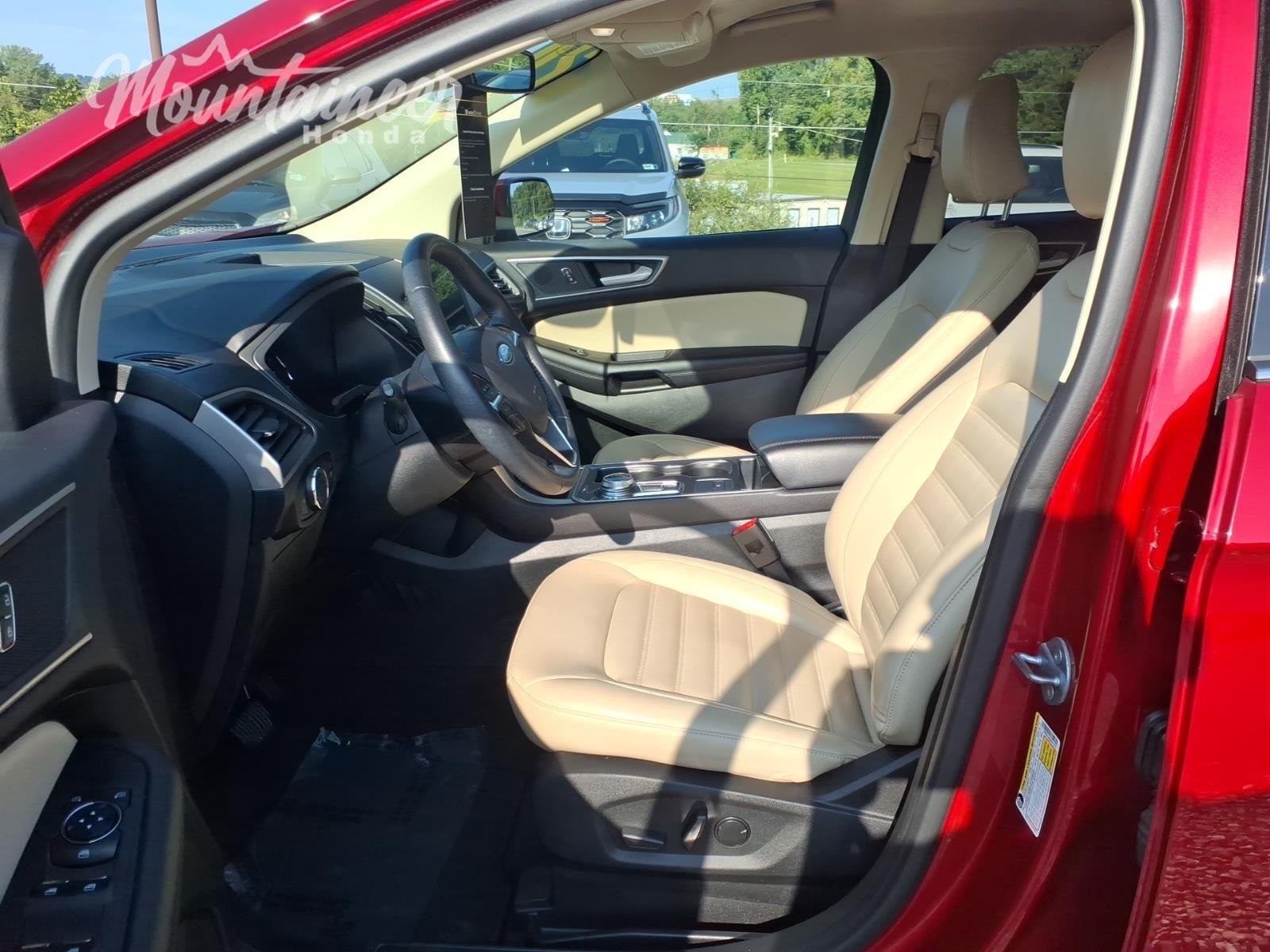 Used 2024 Rapid Red Metallic Tinted Clearcoat Ford SEL image 14