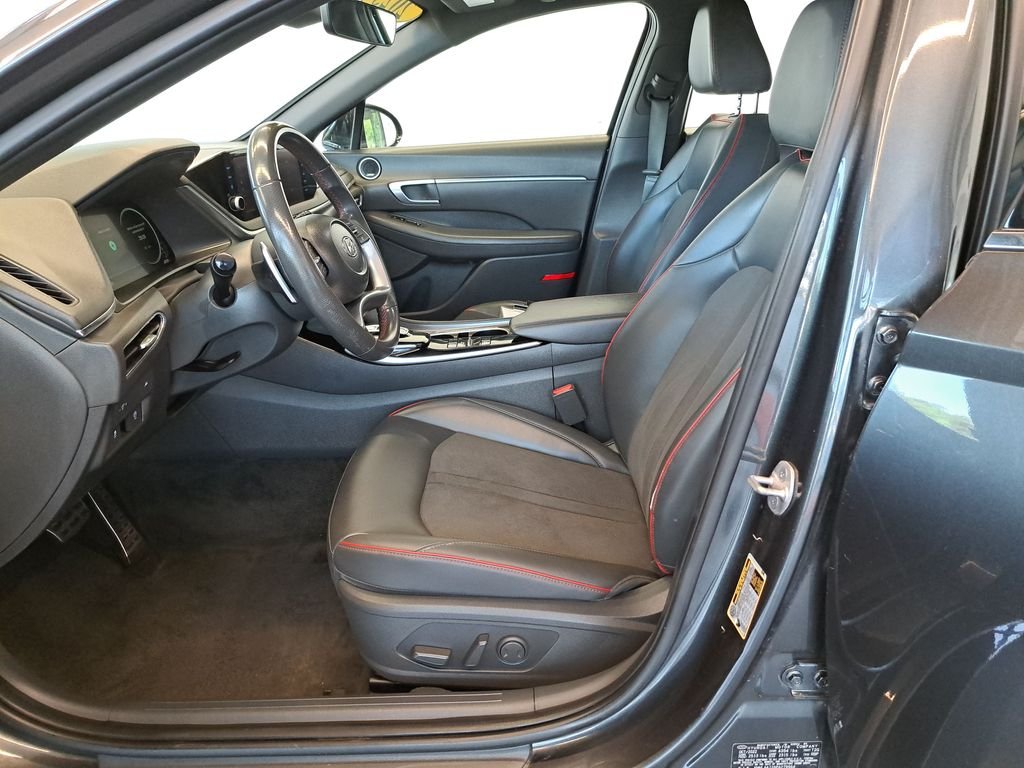 Used 2023 Gray Hyundai SEL Plus image 15