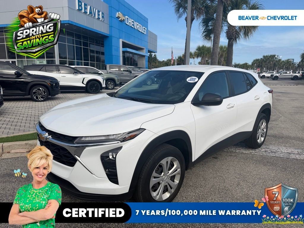 2025 Chevrolet Trax LS