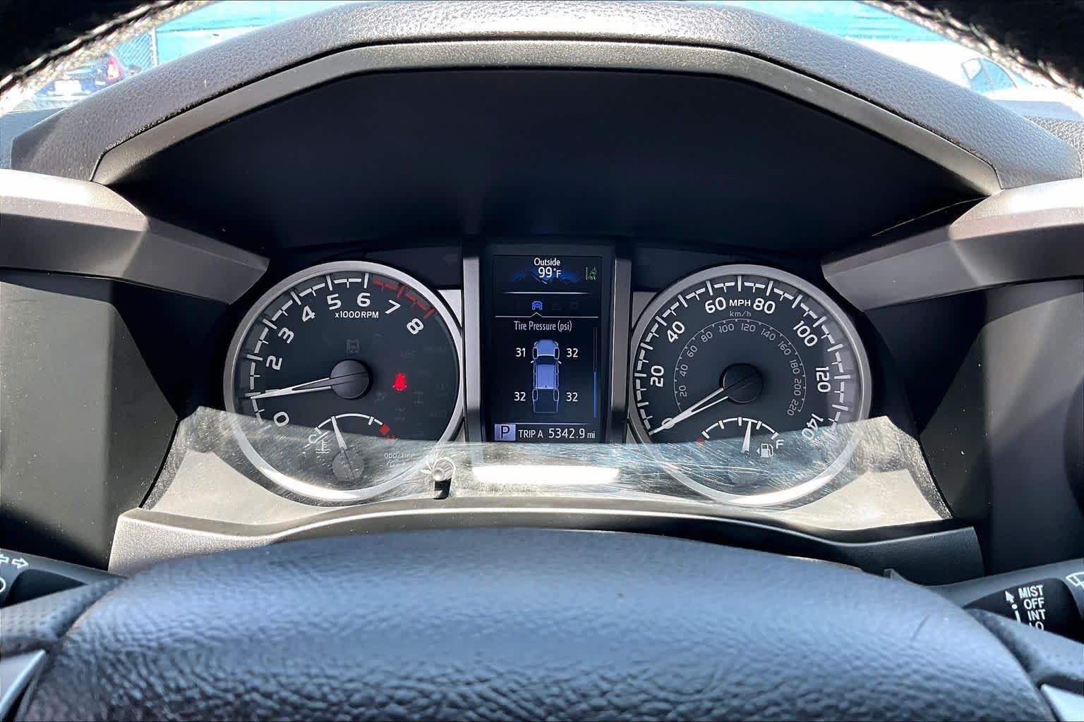 Used 2022 White Toyota SR5 image 25