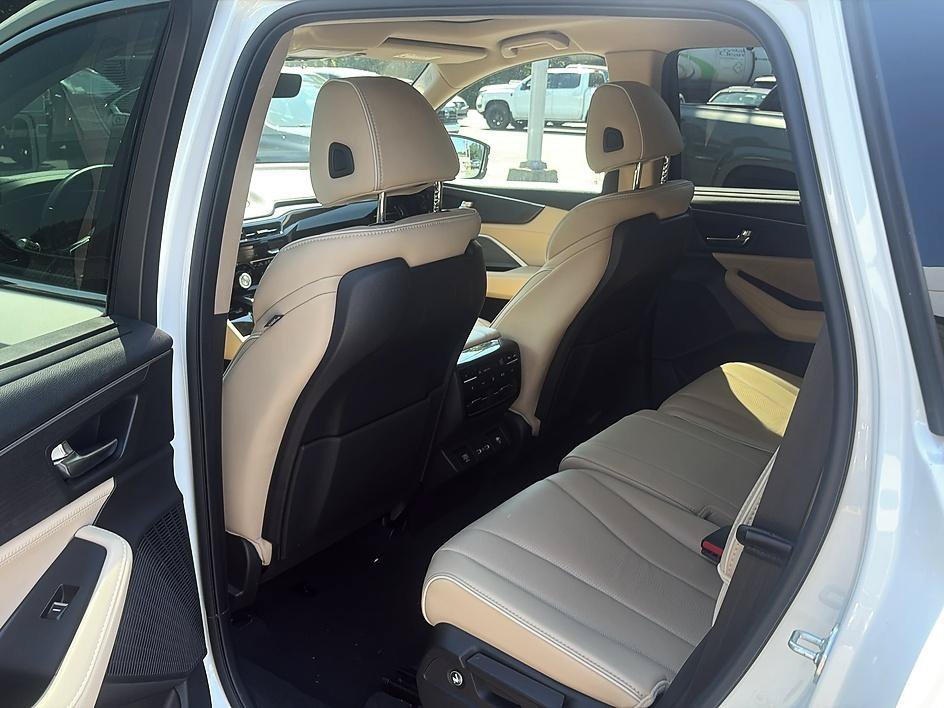 Used 2022 Platinum White Acura w/Advance Package image 22