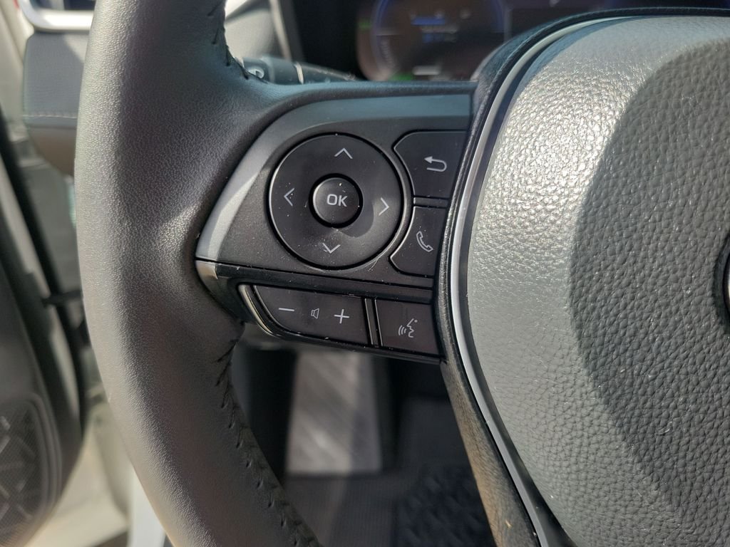 Certified Used 2025  Toyota Limited image 21
