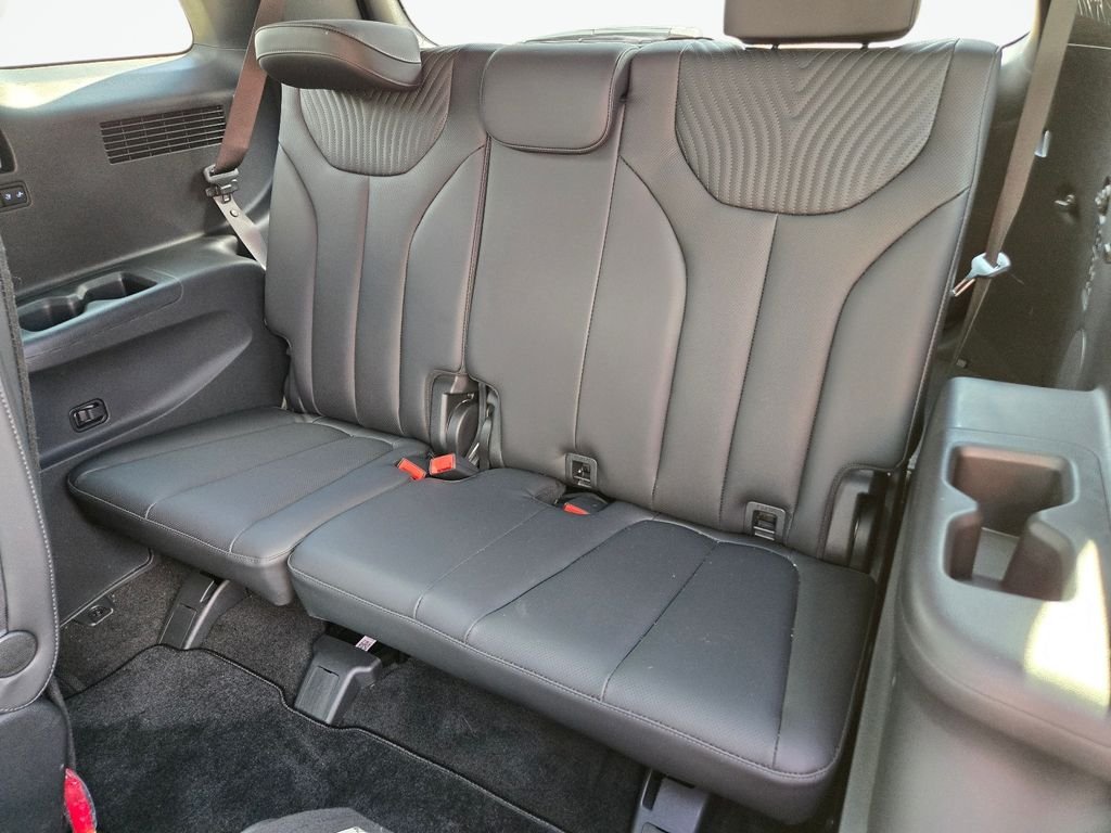Used 2025 Gray Hyundai Calligraphy image 19