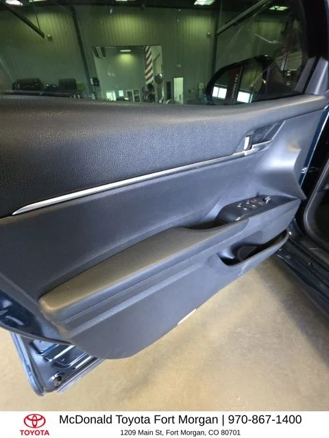 Used 2019 Blue Toyota SE image 13
