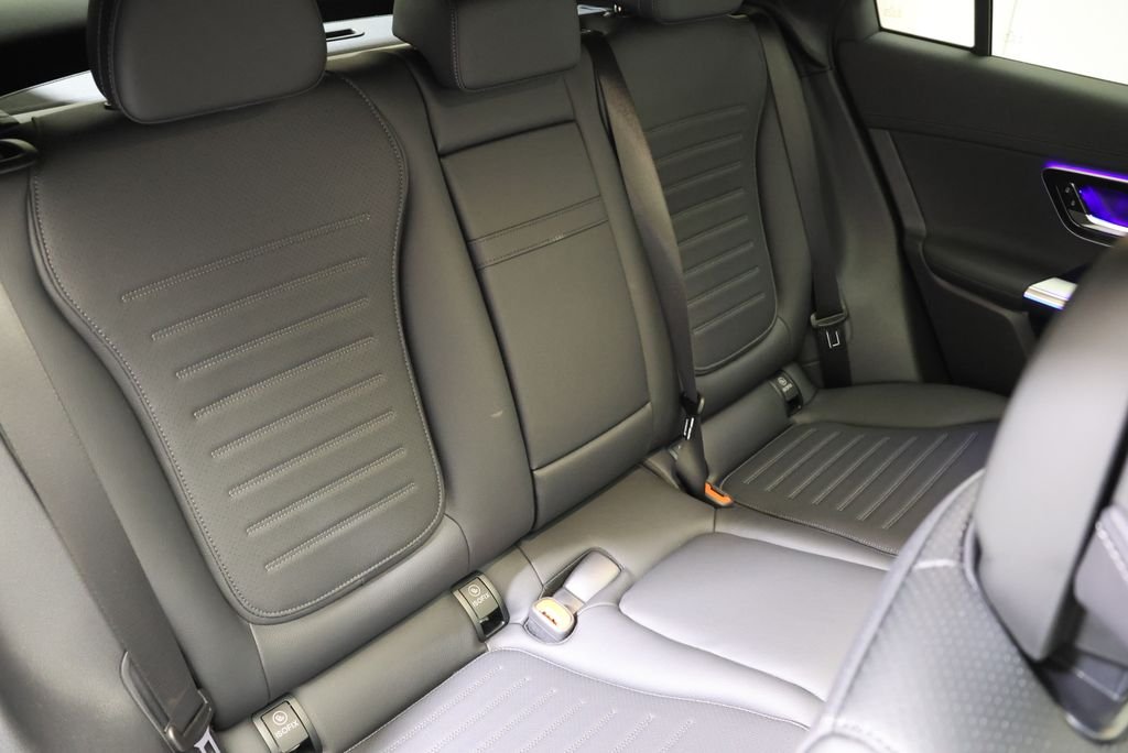 New 2026 Polar White Mercedes-Benz GLC 300 Coupe image 52