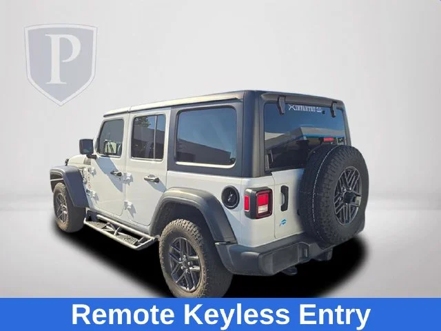 Used 2024 White Jeep Sport S image 11