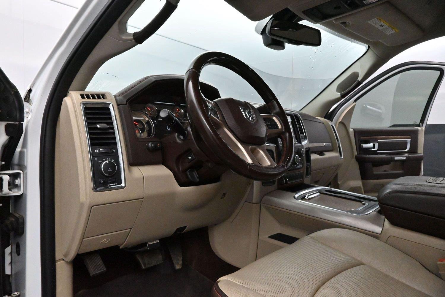 Used 2018 Bright White Clearcoat Ram Laramie Longhorn image 12
