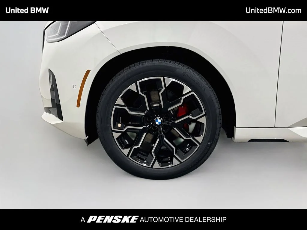 New 2026 Alpine White BMW 30 xDrive image 9