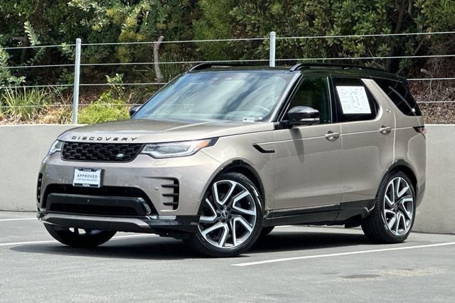 2025 Land Rover Discovery Dynamic SE