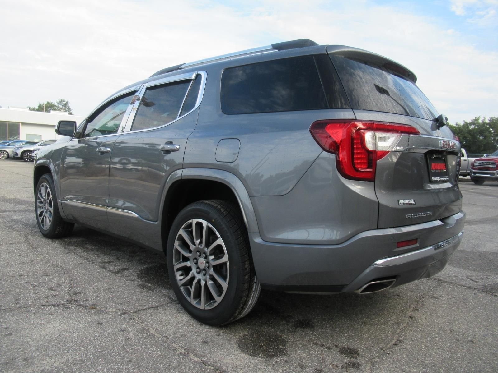 Used 2021 Gray GMC Denali image 5