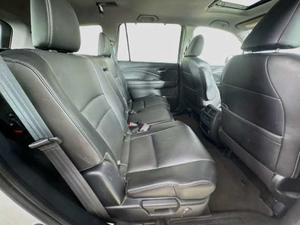 Used 2020 Platinum White Pearl Honda EX-L image 11