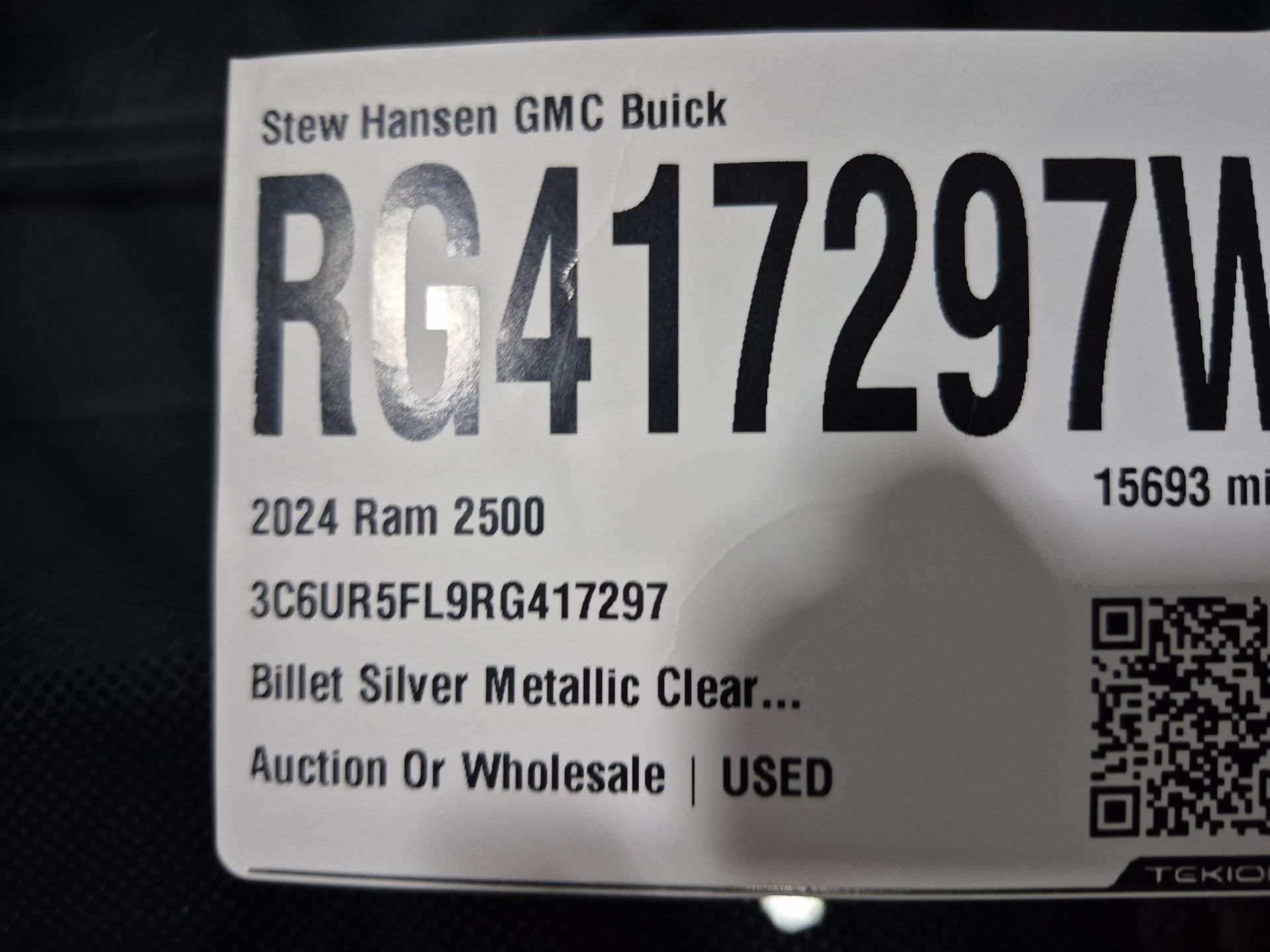 Used 2024 Billet Silver Metallic Clearcoat Ram Laramie image 32