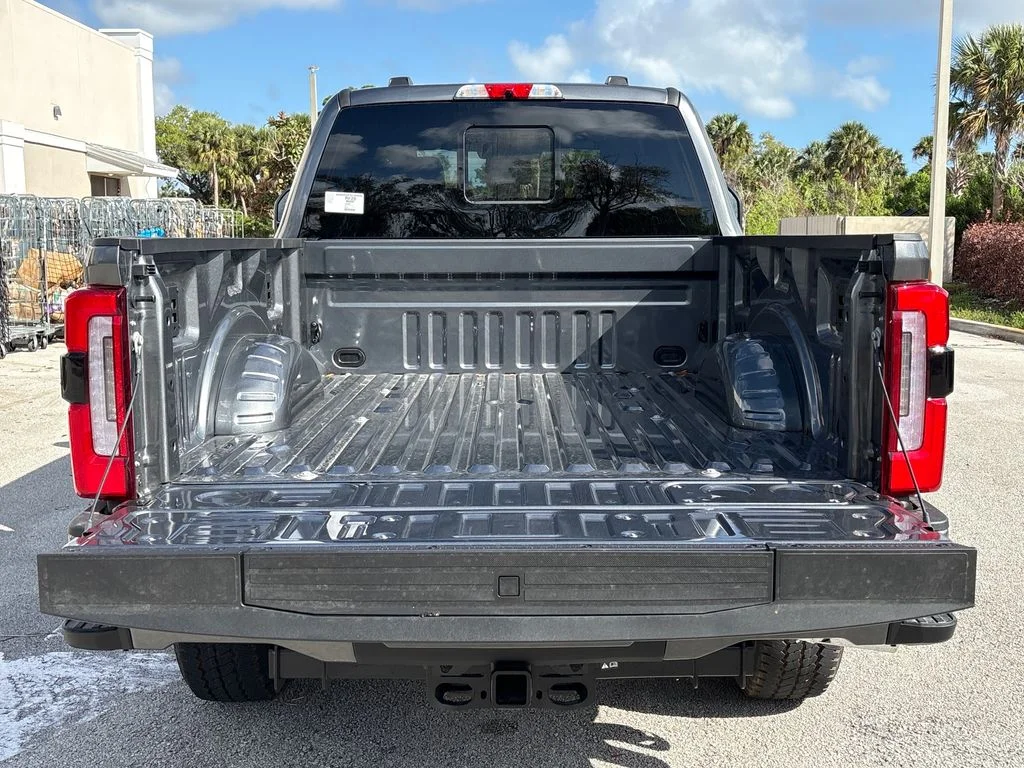 New 2026 Gray Ford Platinum image 9