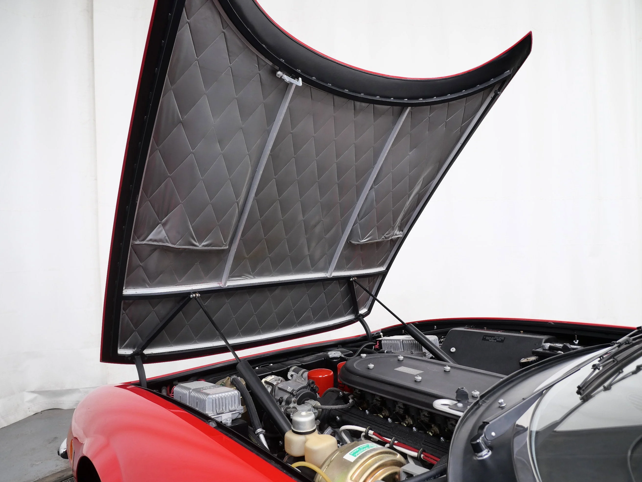 Used 1971 Rosso Chiaro Ferrari  image 33