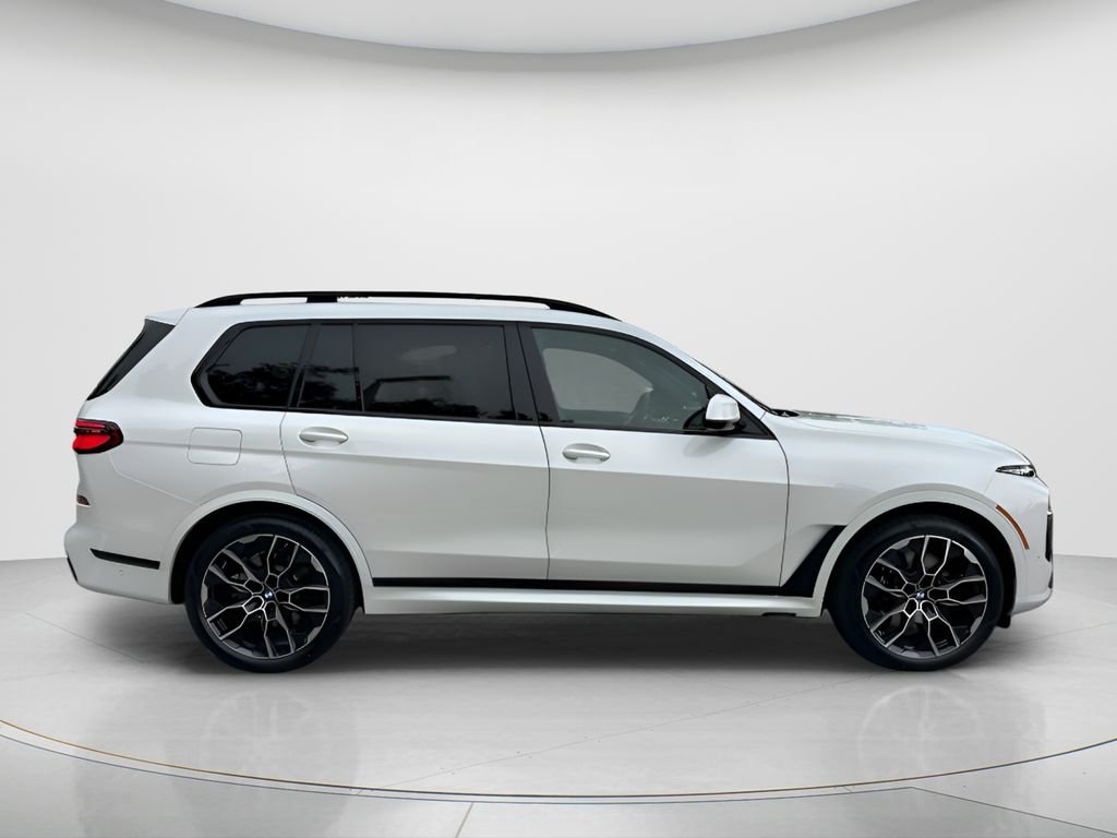 New 2027 Mineral White Metallic BMW xDrive40i image 4