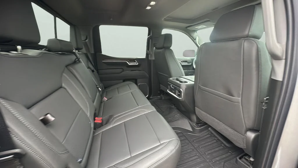 2026 GMC Sierra 1500 SLT - Photo 13